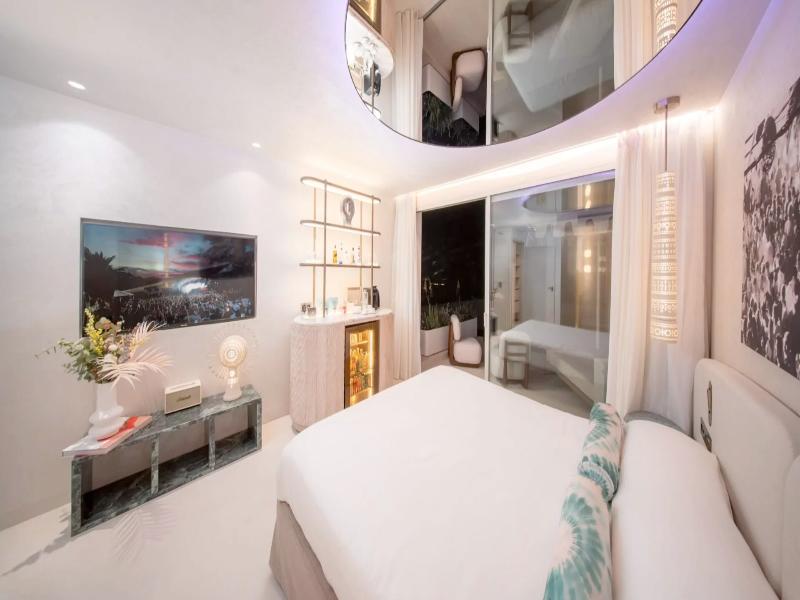 Destino Five Ibiza 5 Grand Luxe Resort image