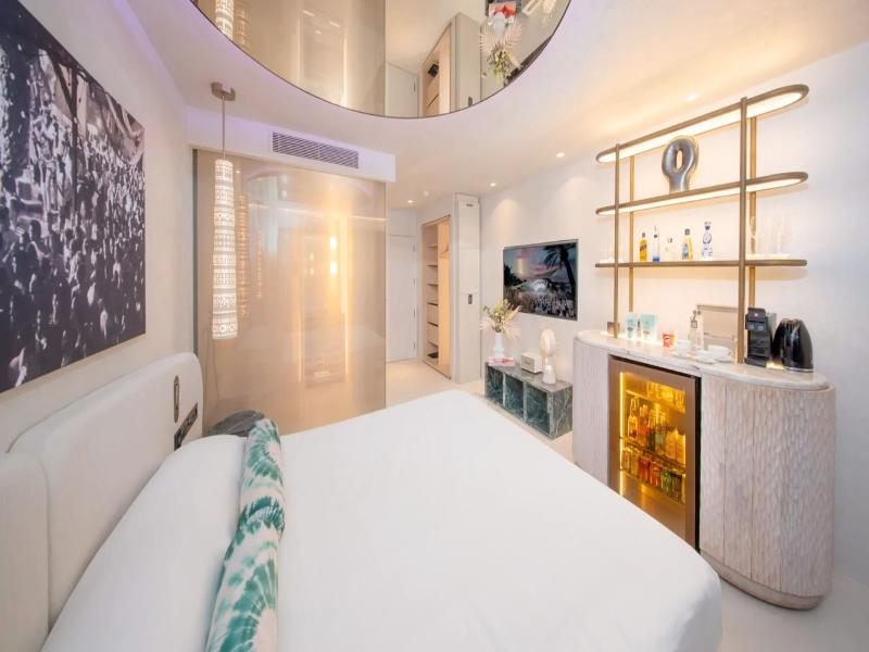 Destino Five Ibiza 5 Grand Luxe Resort image