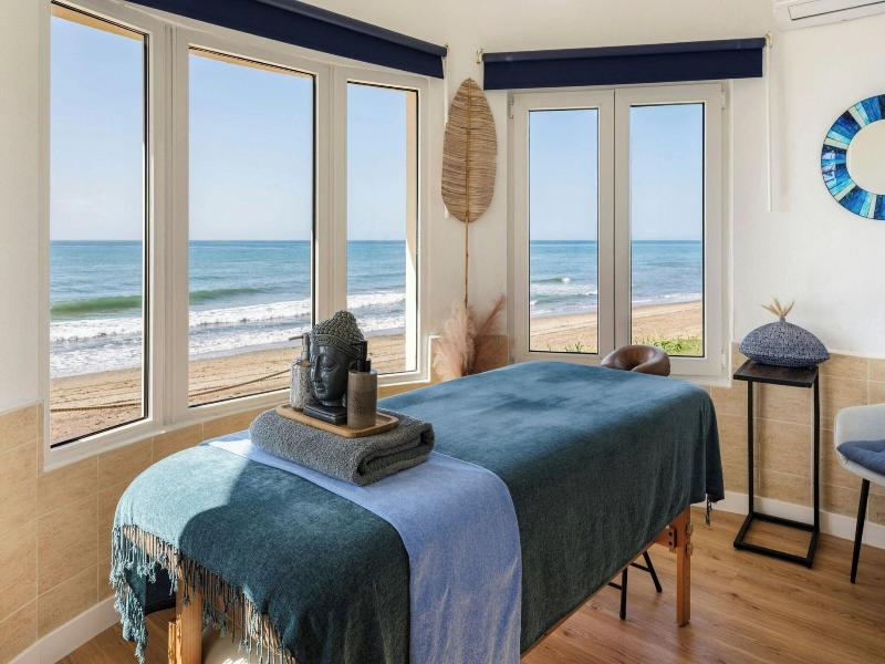Marriott'S Marbella Beach Resort image