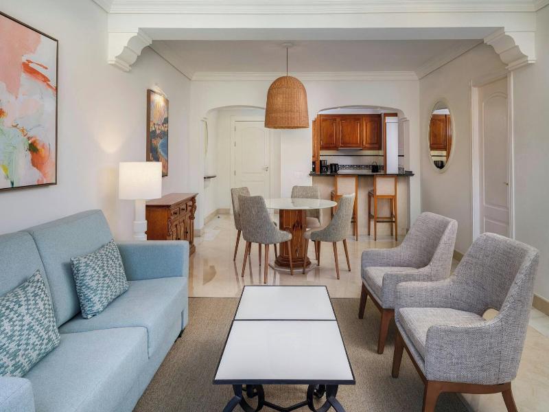 Marriott'S Marbella Beach Resort image