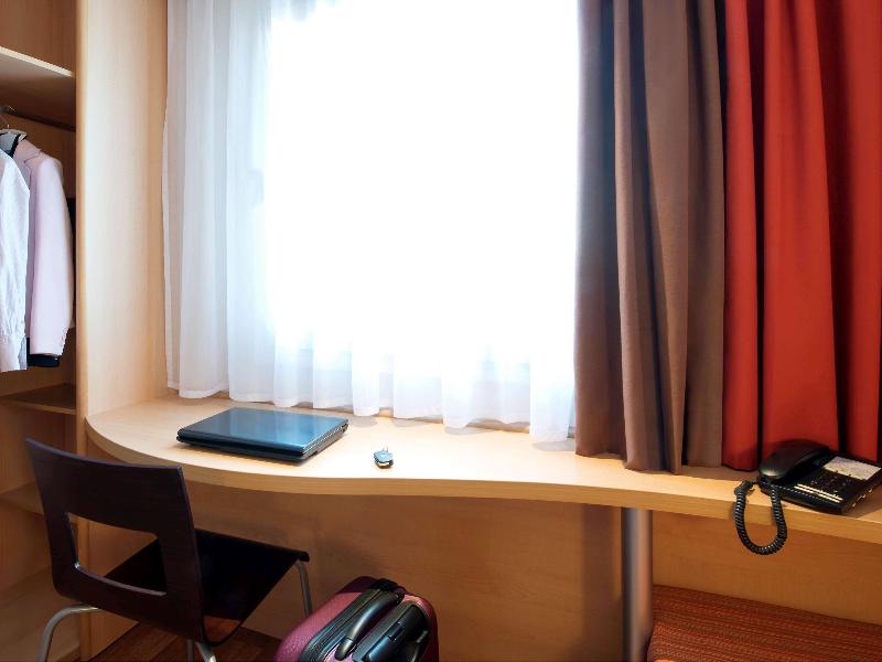 ibis Warszawa Ostrobramska image