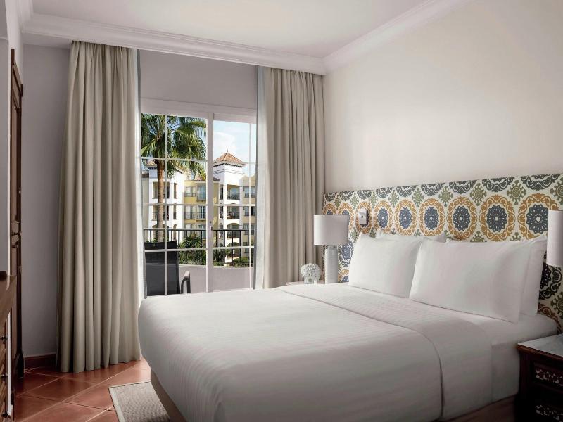 Marriott'S Playa Andaluza image