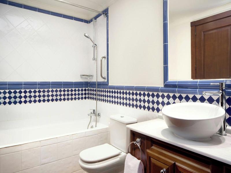 Marriott'S Playa Andaluza image