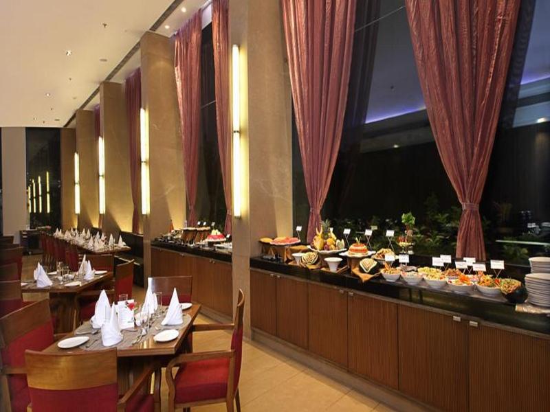 Fortune Select SG Highway Ahmedabad ITC Hotels image