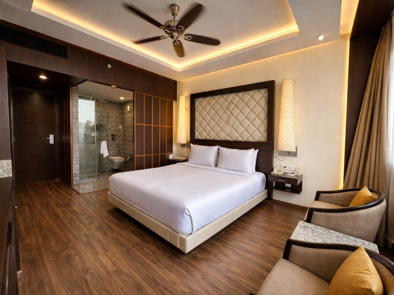 Clarks Avadh image