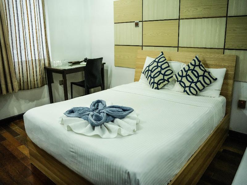 Ripple Beach Inn image