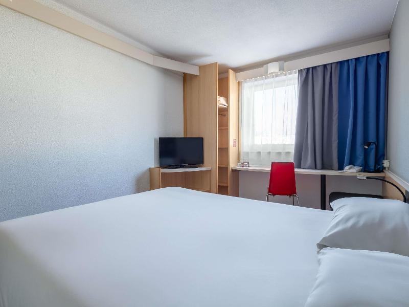 ibis Poznan Stare Miasto image