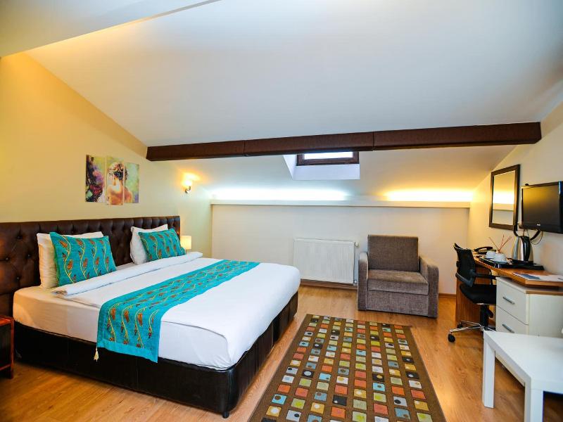 Retropera Hotel image