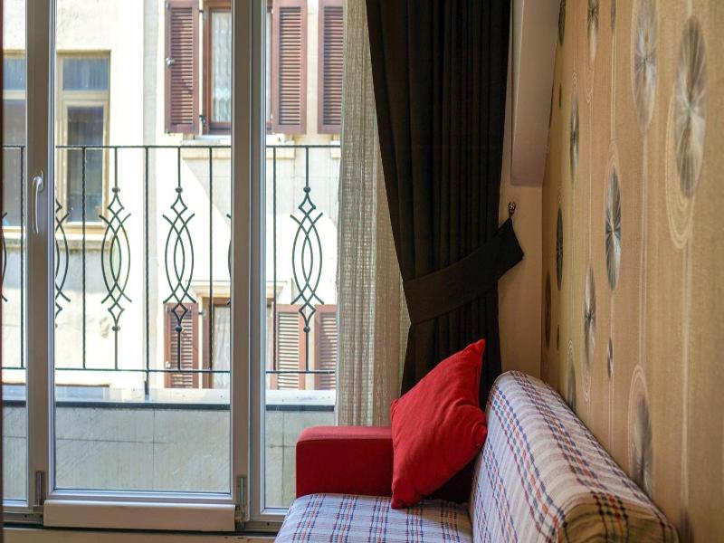 Retropera Hotel image