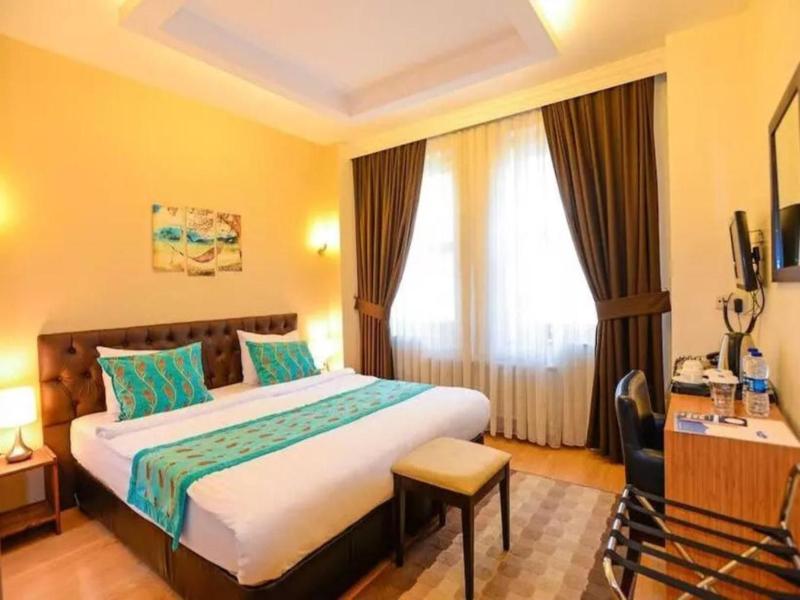 Retropera Hotel image