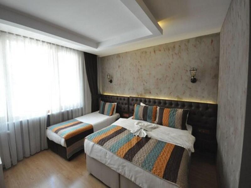 Retropera Hotel image