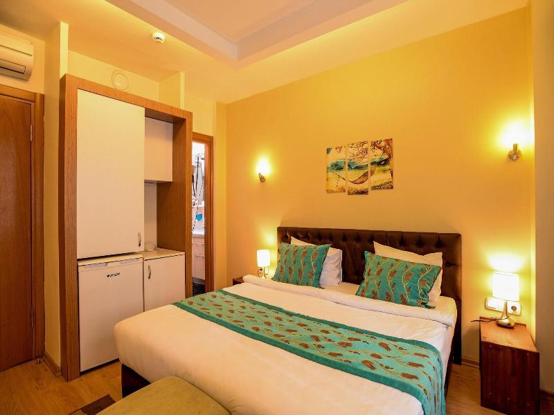 Retropera Hotel image