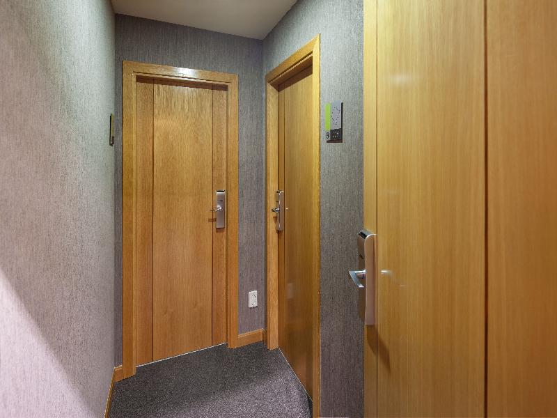 Ibis Styles Pamplona Noain image