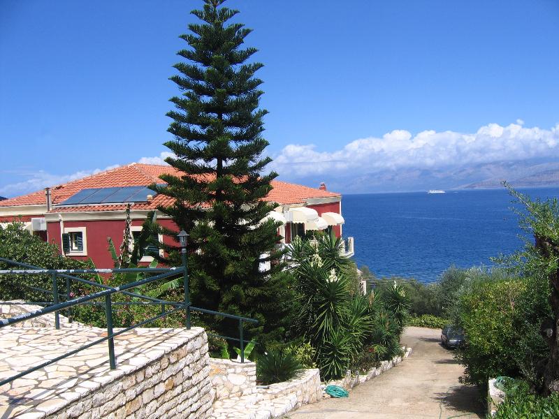 Apraos Bay image