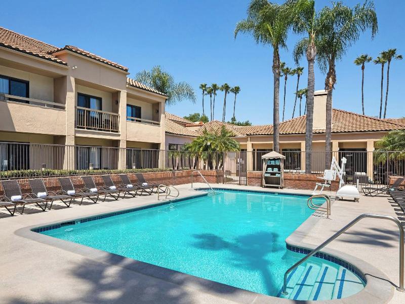 Courtyard Anaheim Buena Park image