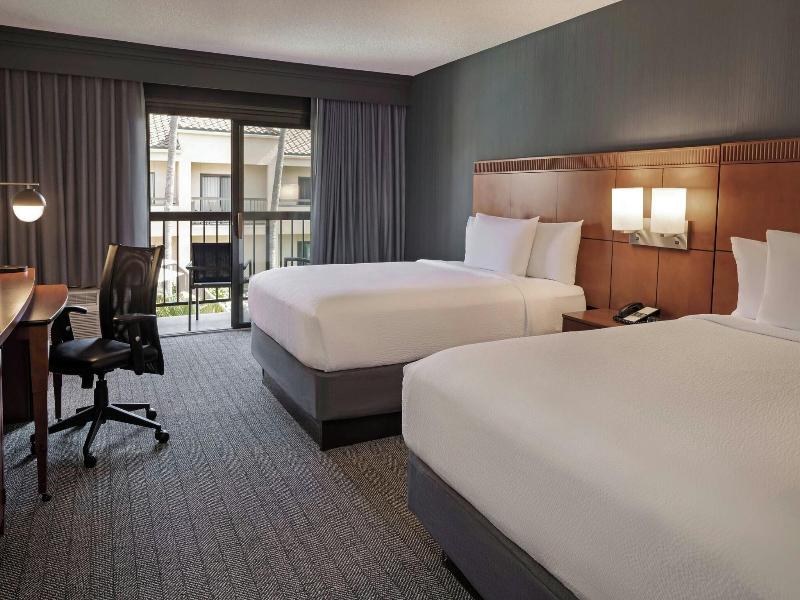 Courtyard Anaheim Buena Park image