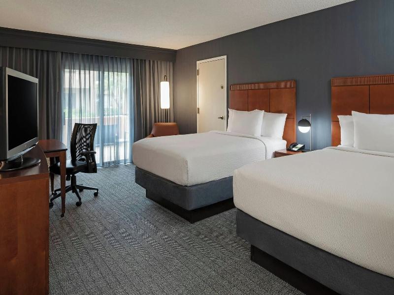 Courtyard Anaheim Buena Park image