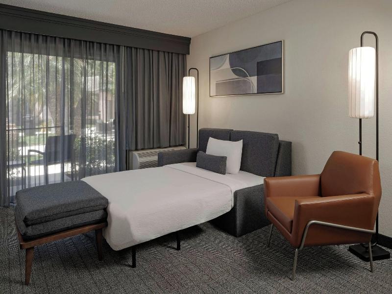 Courtyard Anaheim Buena Park image