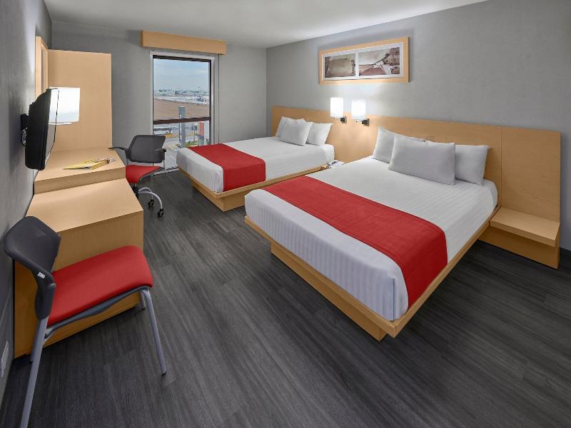City Express by Marriott Torreon image