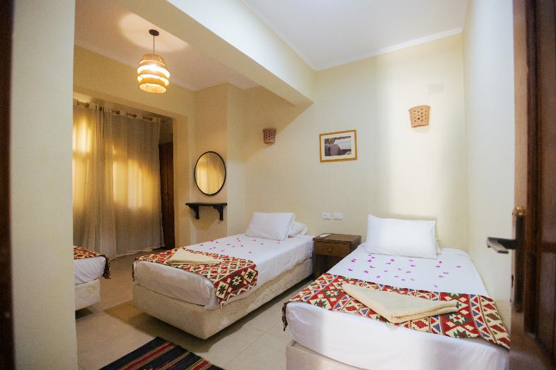 Bedouin Moon Hotel gallery photo 21