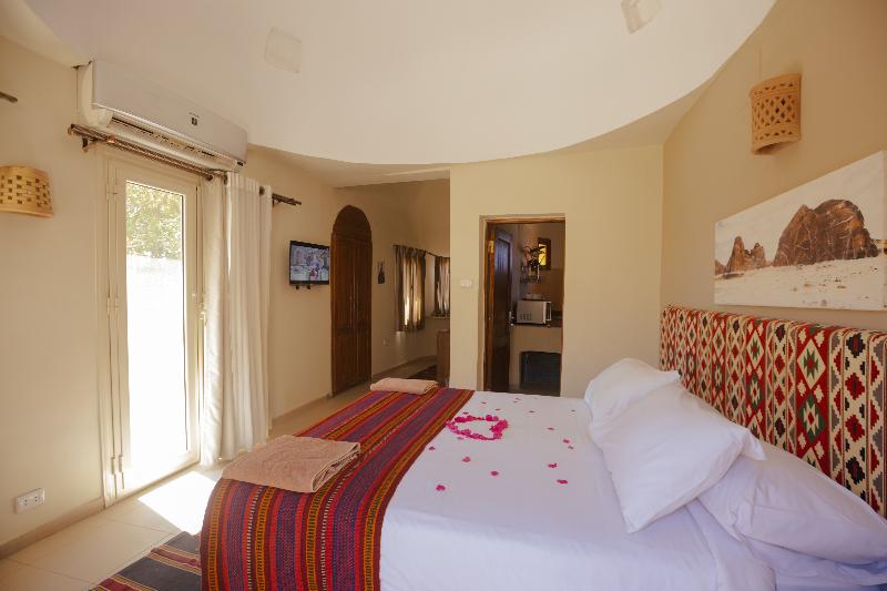 Bedouin Moon Hotel gallery photo 27