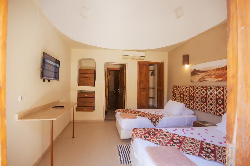Bedouin Moon Hotel gallery photo 30