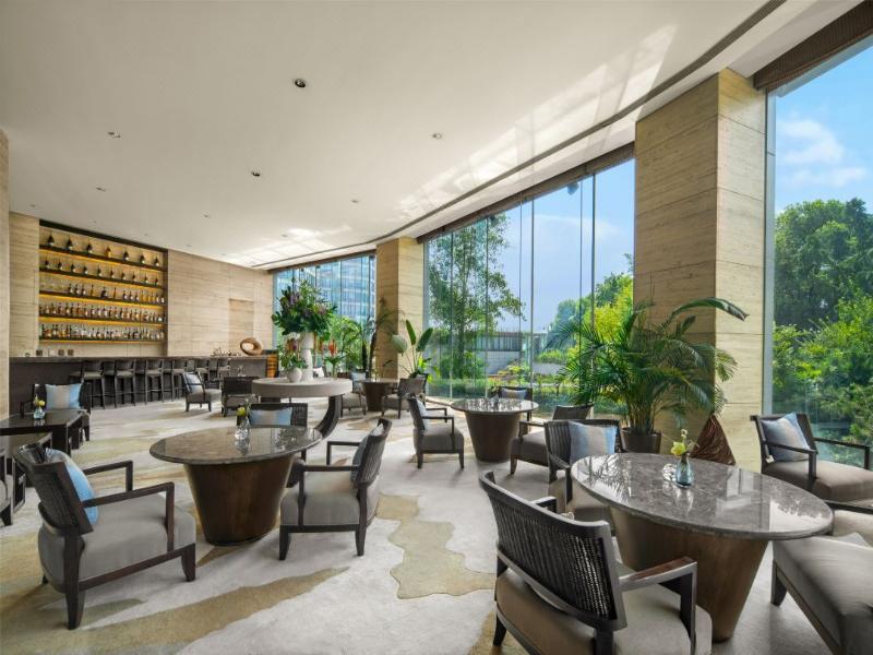 Banyan Tree Shanghai On The Bund image