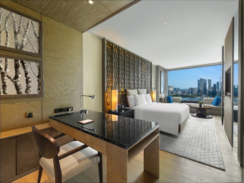 Banyan Tree Shanghai On The Bund image