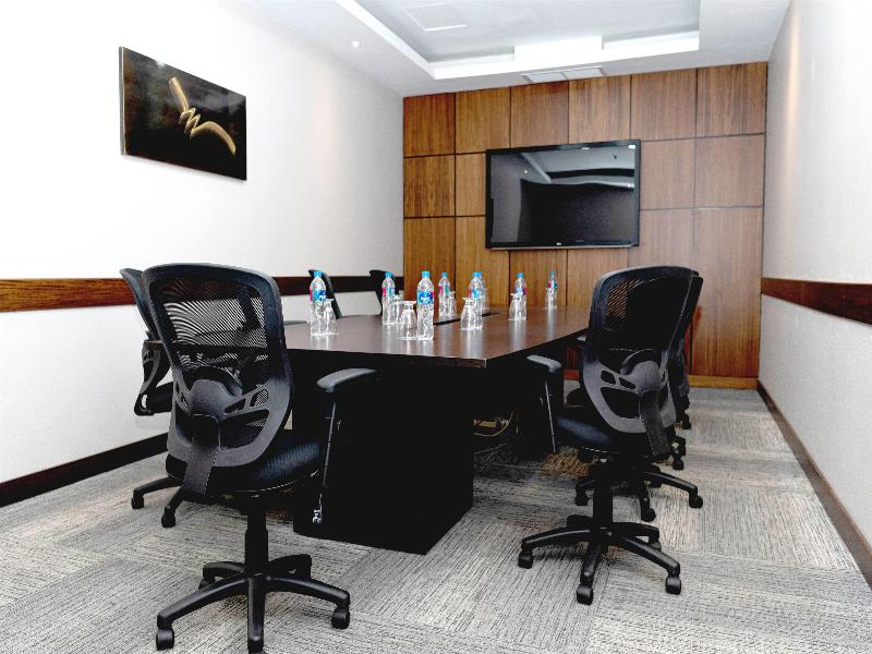 Tryp By Wyndham Guayaquil Airport image