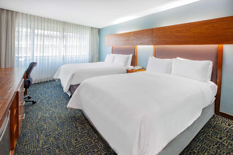 Tryp By Wyndham Guayaquil Airport image