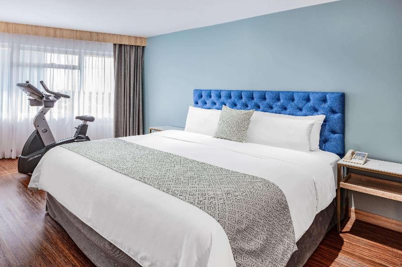 Tryp By Wyndham Guayaquil Airport image