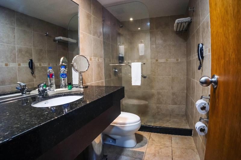 Tryp By Wyndham Guayaquil Airport image