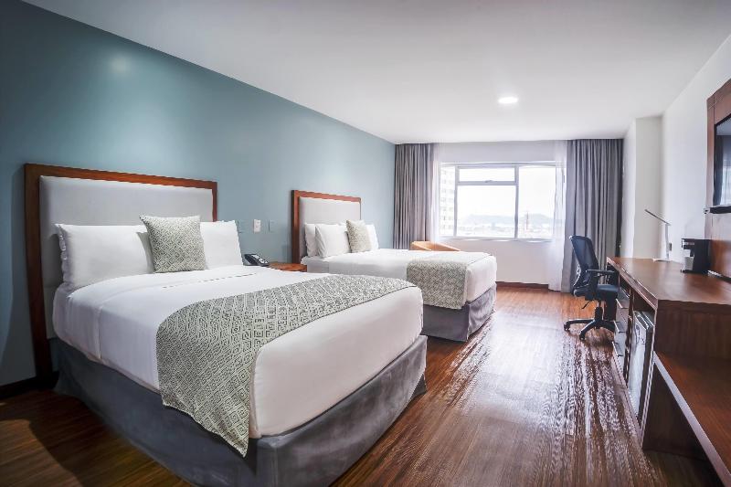 Tryp By Wyndham Guayaquil Airport image