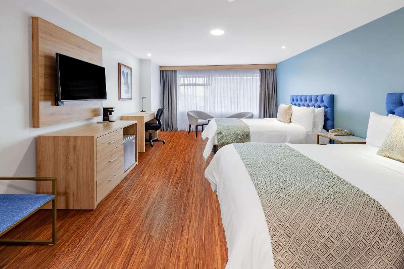 Tryp By Wyndham Guayaquil Airport image