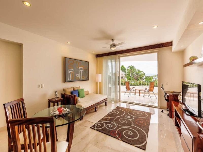 Grand Miramar All Luxury Suites & Residences image