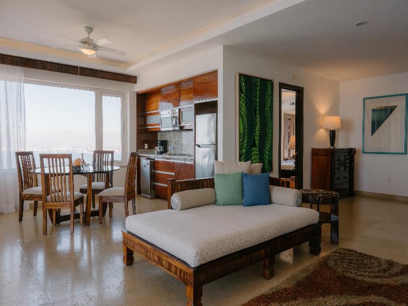 Grand Miramar All Luxury Suites & Residences image