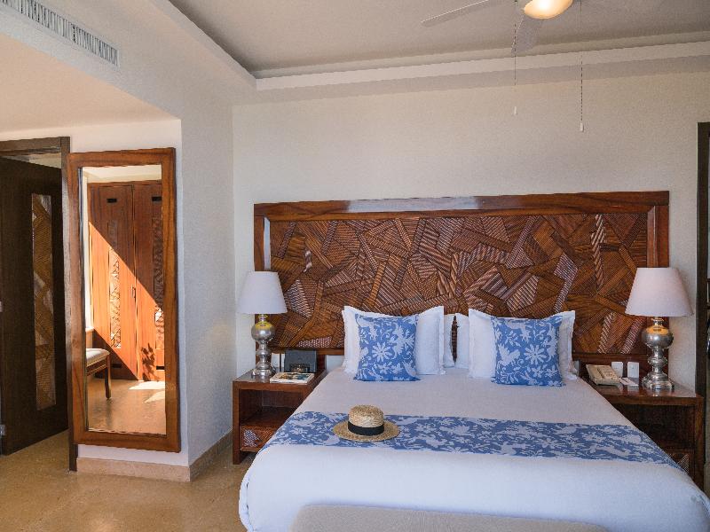 Grand Miramar All Luxury Suites & Residences image