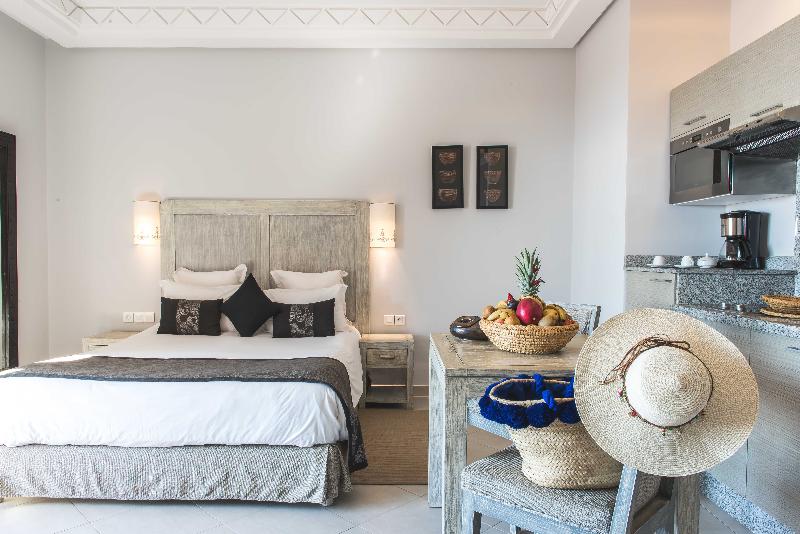 Paradis Plage Surf Yoga & Spa Resort image