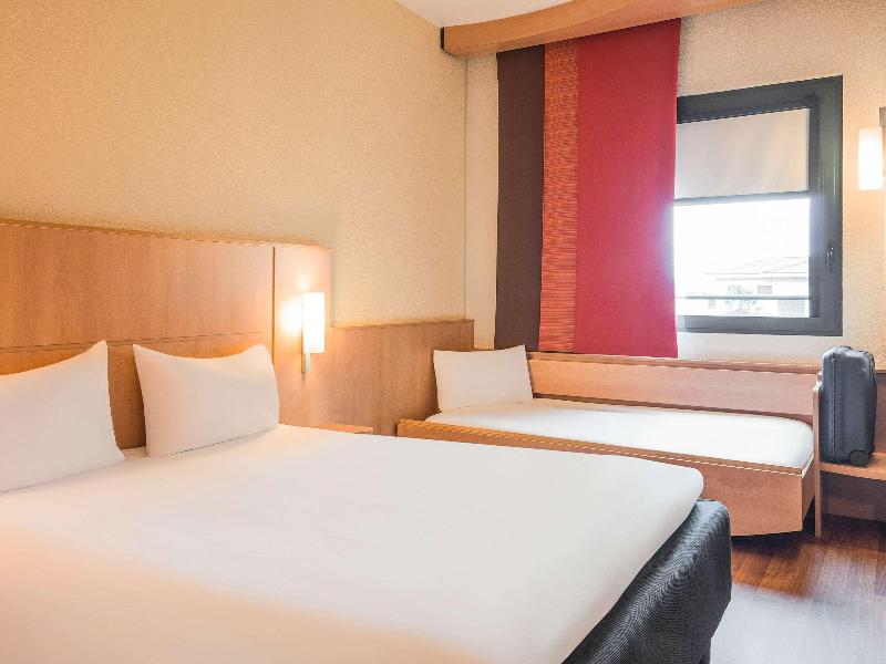 ibis Milano Malpensa Aeroporto image