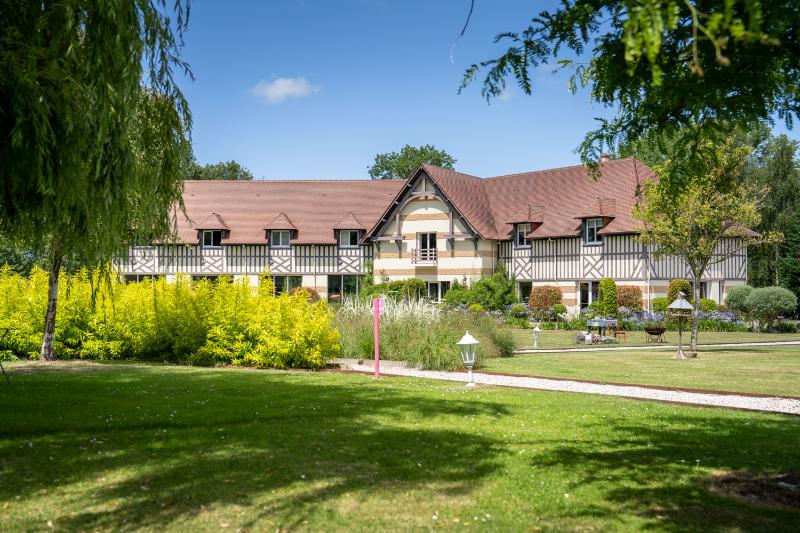 Le Manoir Poterie & Spa image