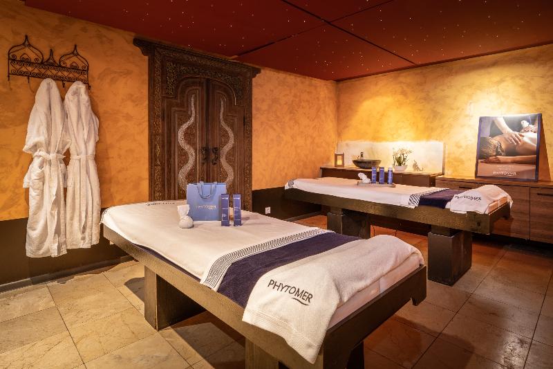 Le Manoir Poterie & Spa image