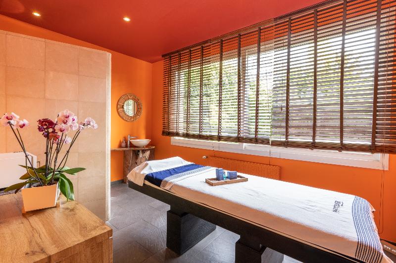 Le Manoir Poterie & Spa image
