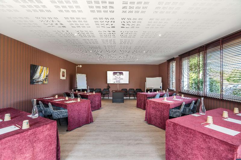 Le Manoir Poterie & Spa image