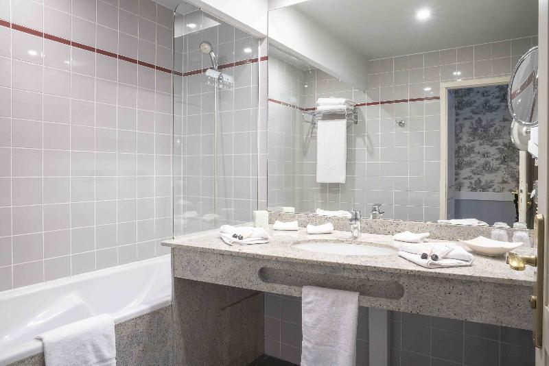 Le Manoir Poterie & Spa image