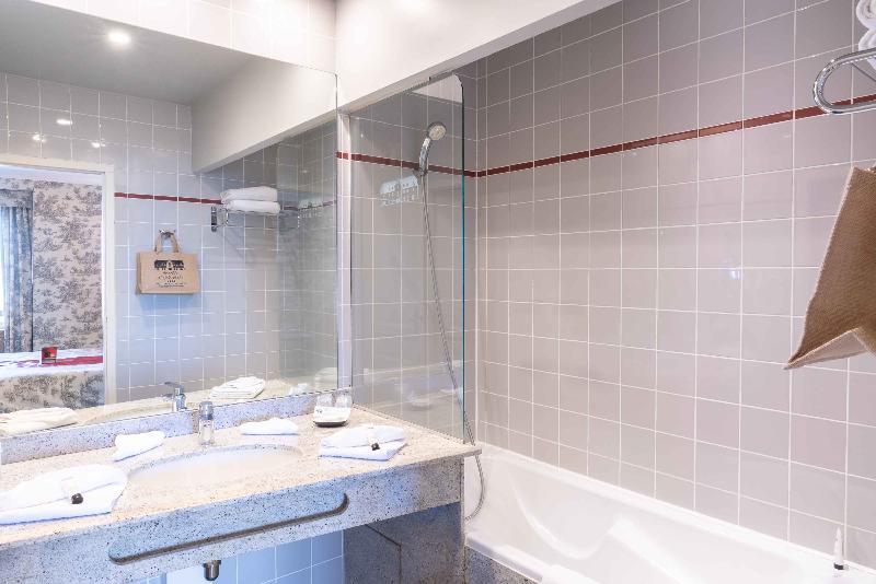 Le Manoir Poterie & Spa image