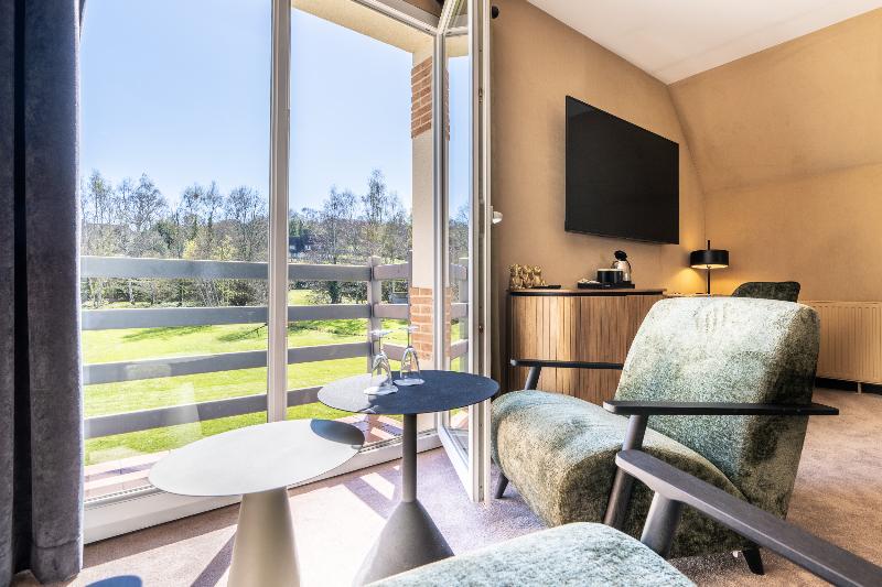 Le Manoir Poterie & Spa image