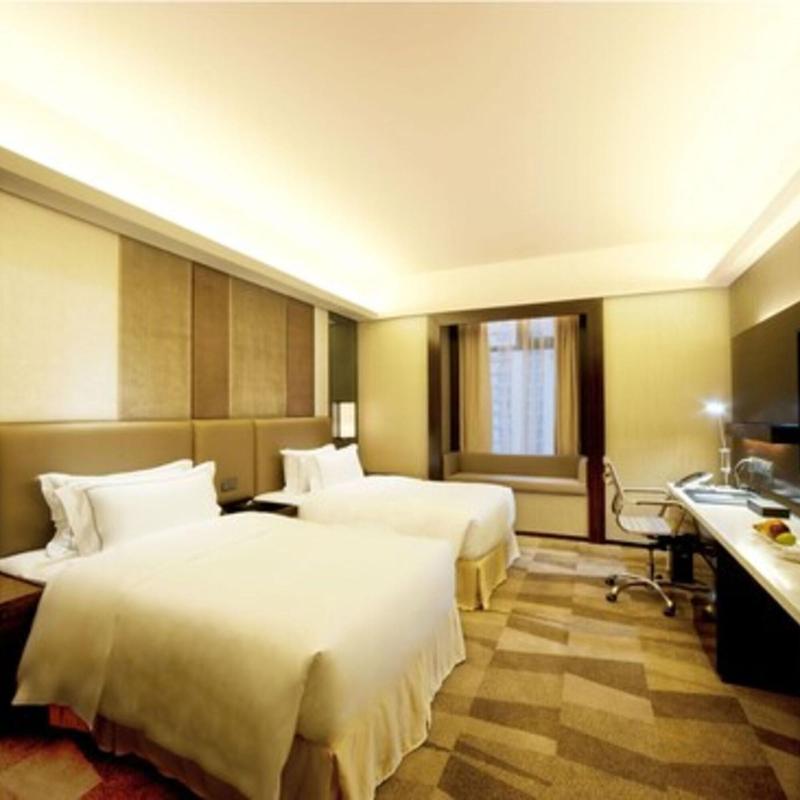 Royal Suites & Towers