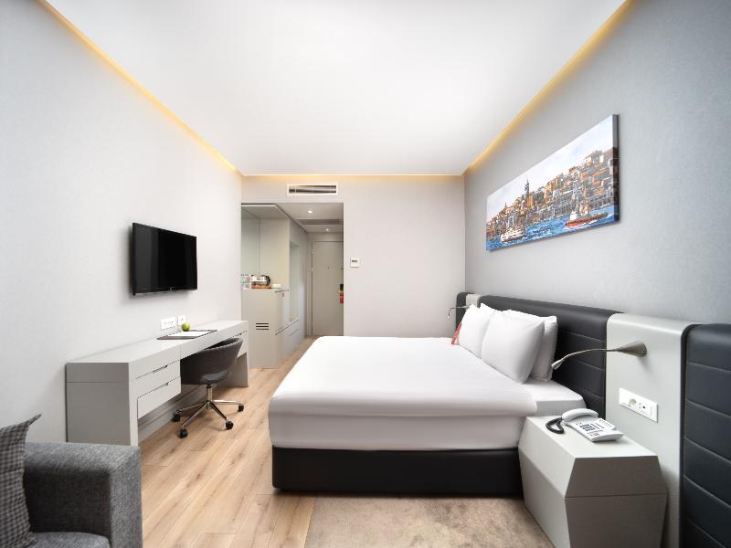 Ramada Plaza By Wyndham Istanbul Ataköy image