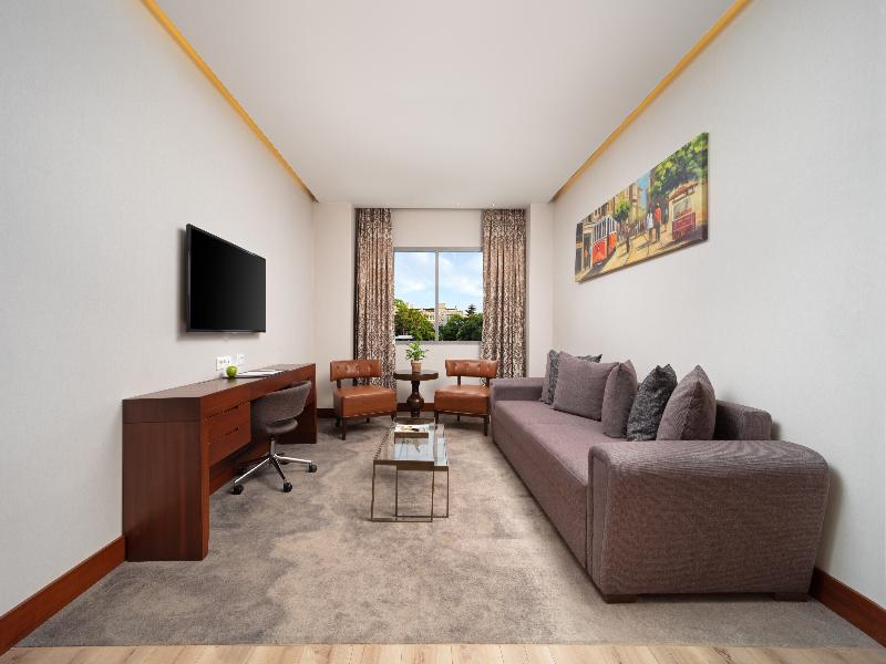 Ramada Plaza By Wyndham Istanbul Ataköy image