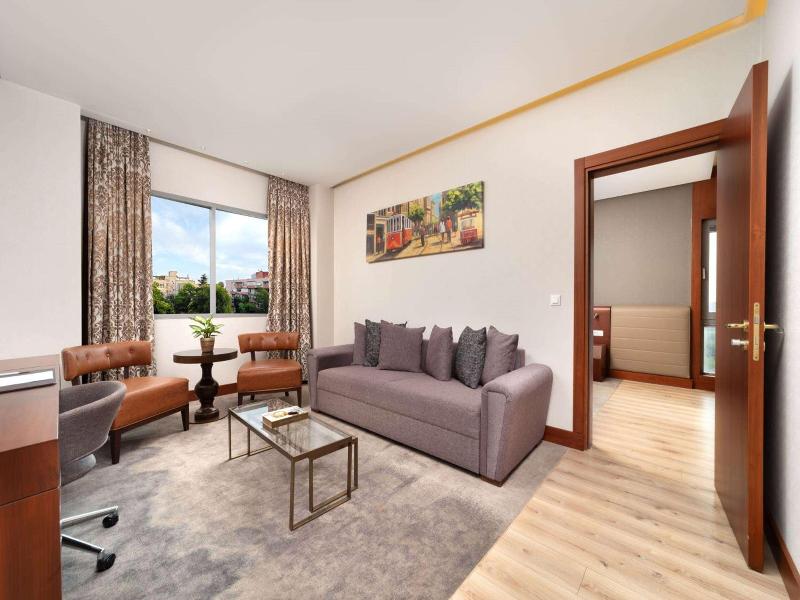 Ramada Plaza By Wyndham Istanbul Ataköy image
